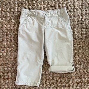 Columbia Women’s Bermuda Shorts 6 Khaki Roll Cuff Hiking Outdoor Casual